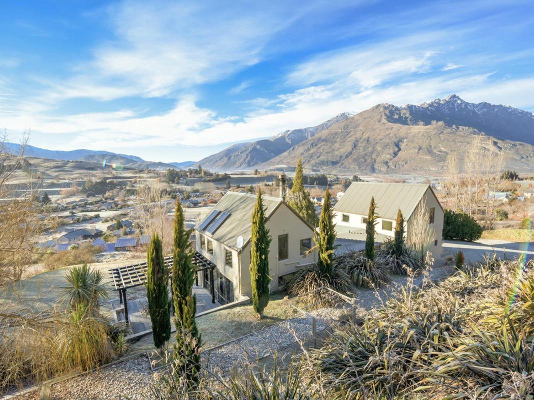 Lindmore Retreat & Spa - Luxury Family Home - Queenstown Eksteriør billede