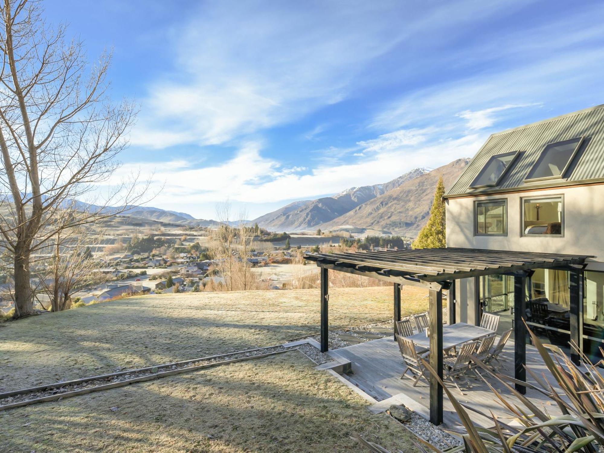 Lindmore Retreat & Spa - Luxury Family Home - Queenstown Eksteriør billede